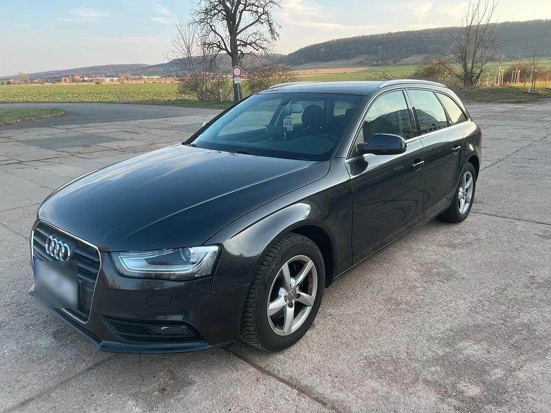 Gebraucht Audi A4 Ambiente 170 PS (125 kW) 2013 Grau Kombi