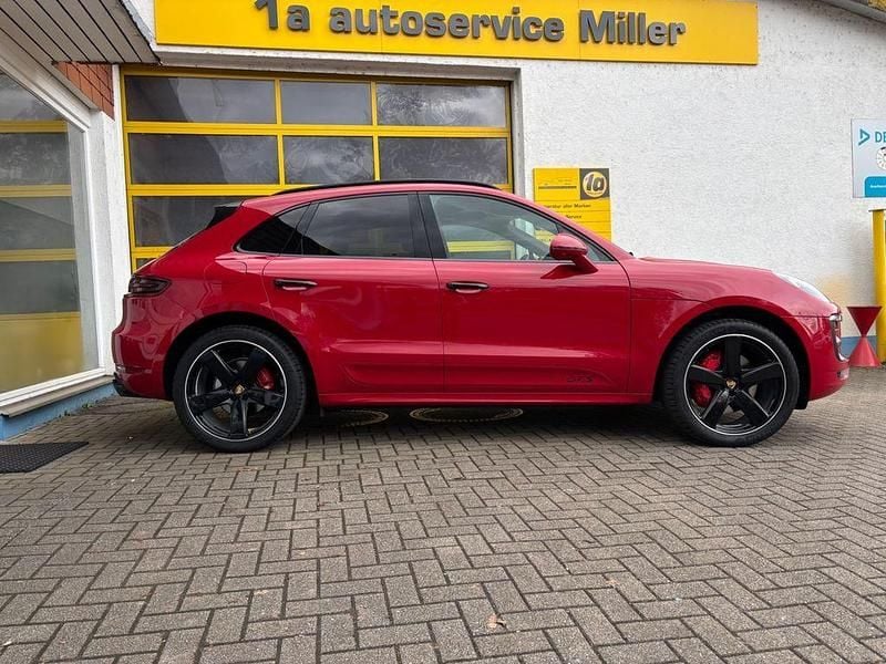 Gebraucht Porsche Macan GTS Sport 360 PS (264 kW) 2017 Rot SUV