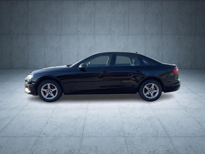 Gebraucht Audi A4 Business 150 PS (110 kW) 2022 Brillantschwarz Limousine