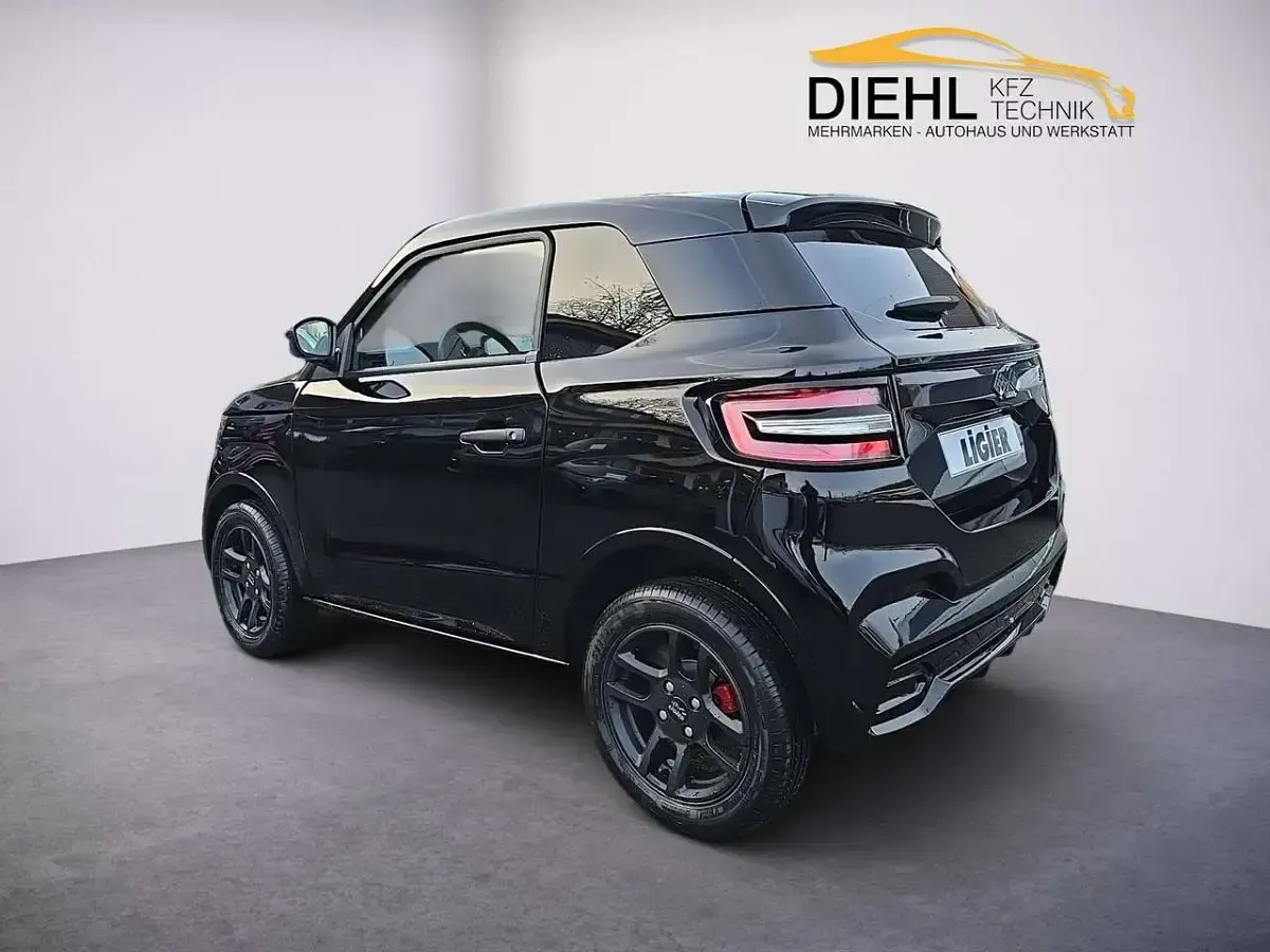 Neu Ligier JS50 2026 Schwarz intense Kleinwagen