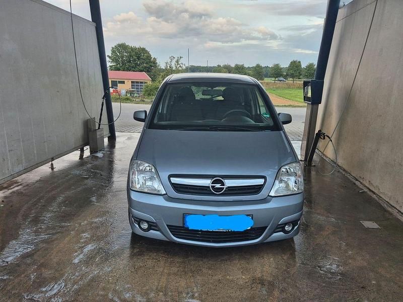 Grau Gebraucht 2007 Opel Meriva Van / Kleinbus | 800 € (Superpreis) - Bild 1/4
