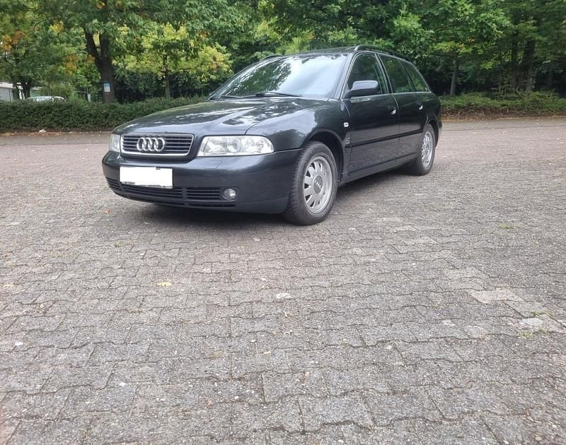 Schwarz Gebraucht 1999 Audi A4 Kombi | 2.600 € (Superpreis) - Bild 1/4