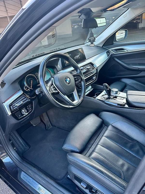 Usata BMW 530 252 CV (185 kW) 2017 Grigio Berlina