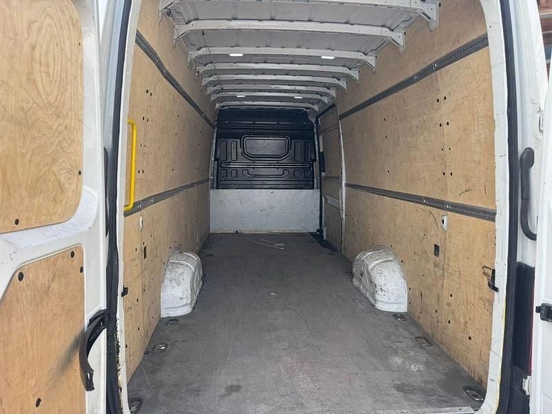 Gebraucht VW Crafter 140 PS (102 kW) 2021 Weiß Van