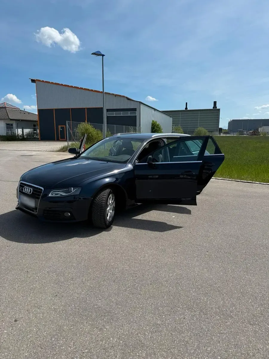 Gebraucht Audi A4 211 PS (155 kW) 2010 Blau Kombi