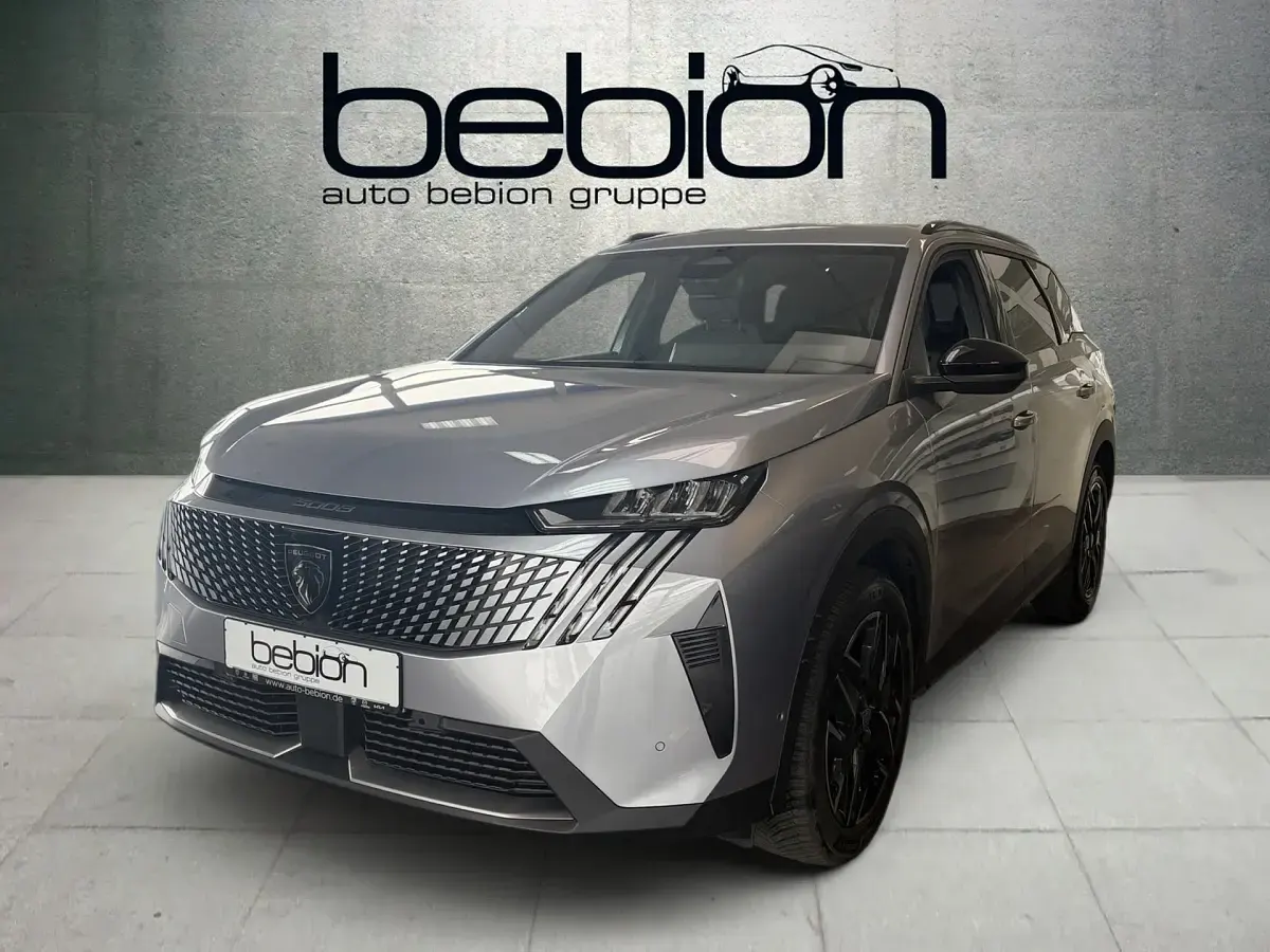 Gebraucht Peugeot 5008 Allure 144 PS (105 kW) 2025 SUV