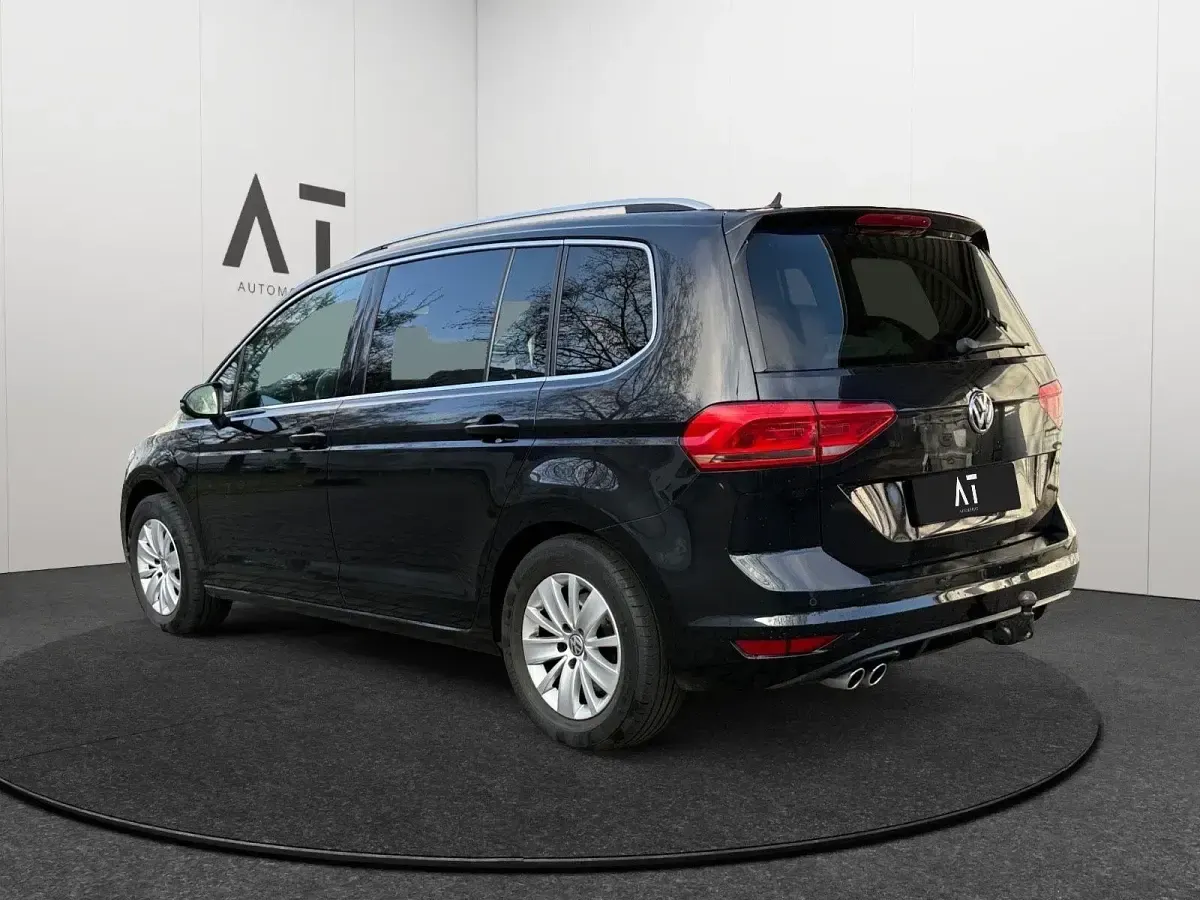 Gebraucht VW Touran Highline 190 PS (139 kW) 2016 Schwarz Van / Kleinbus