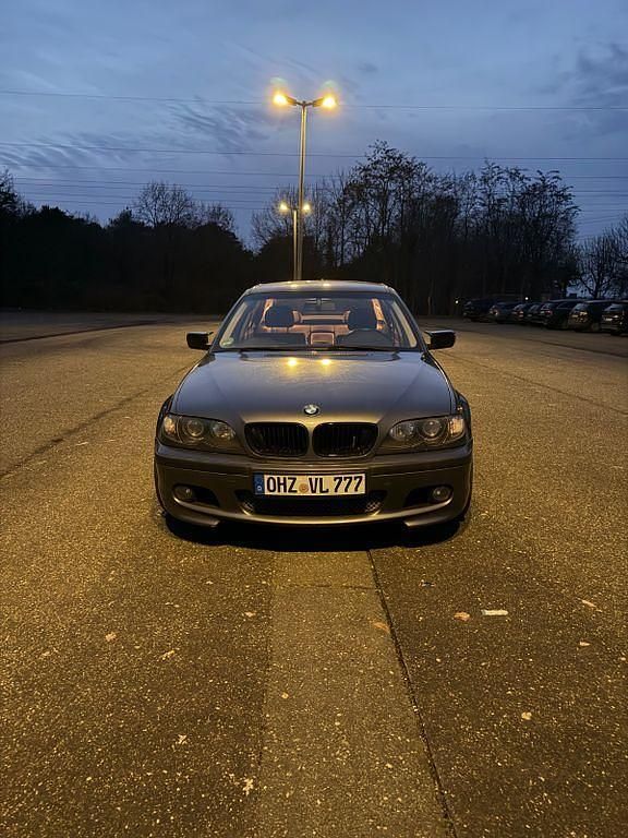 Gebraucht BMW 325 Performance 192 PS (141 kW) 2001 Grau Limousine