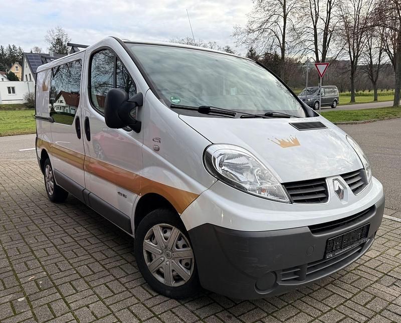 Weiß Gebraucht 2010 Renault Trafic Van | 6.900 € (Guter Preis) - Bild 1/4