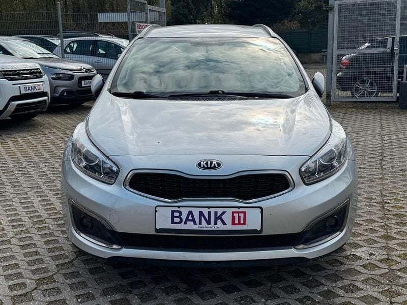 Gebraucht Kia Ceed 110 PS (80 kW) 2017 Silber Kleinwagen