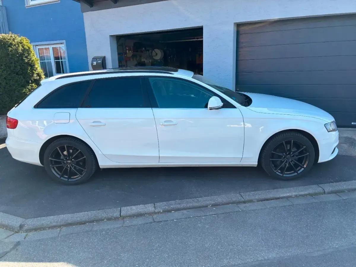 Używany Audi A4 160 KM (117 kW) 2008 Biały Kombi