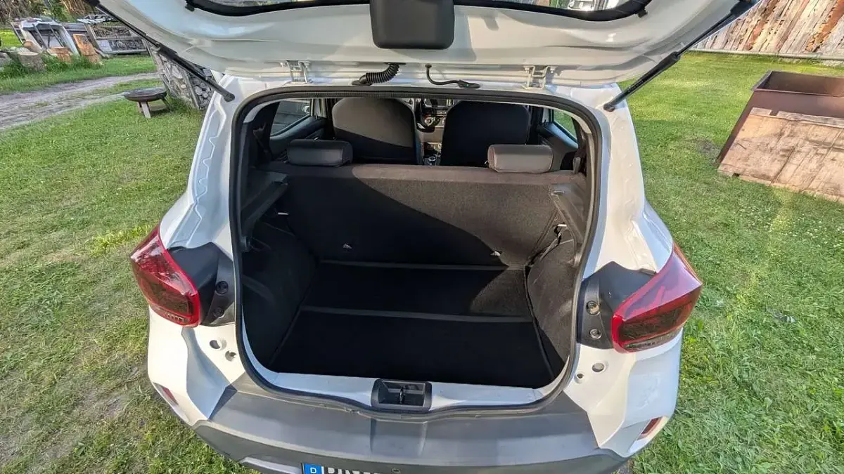 Gebraucht Dacia Spring Extreme 47 kW (65 PS) 2024 Weiß Kleinwagen