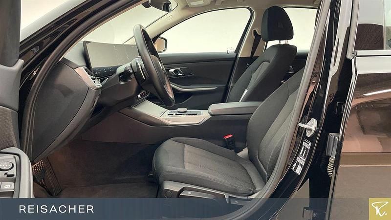 Gebraucht BMW 320 184 PS (135 kW) 2023 Schwarz Limousine