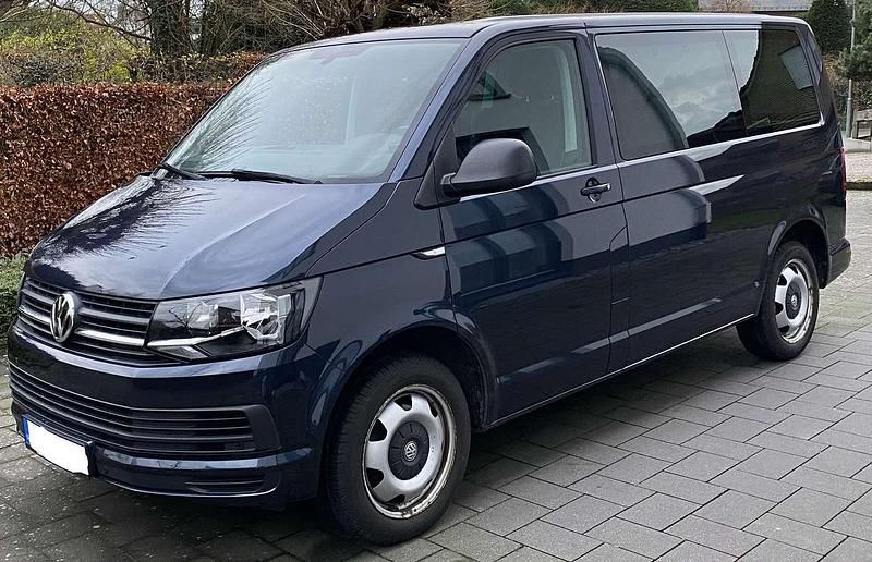 Second-hand VW T6 Edition 150 CP (110 kW) 2017 Albastru Van