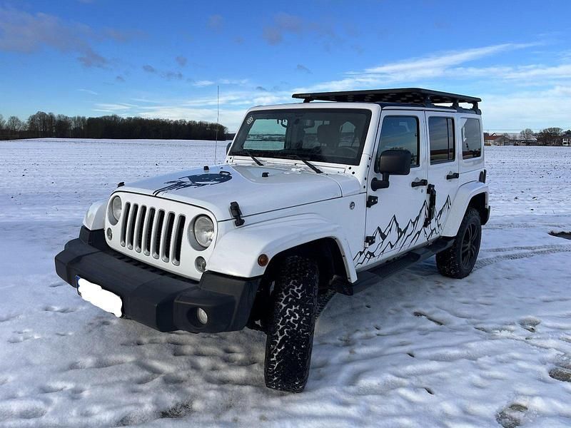 Weiß Gebraucht 2016 Jeep Wrangler Sahara SUV | 24.500 € (Fairer Preis) - Bild 1/4