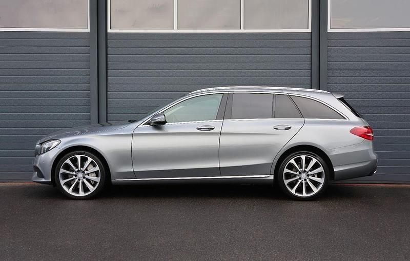 Gebraucht Mercedes C400 333 PS (244 kW) 2015 Silber Kombi