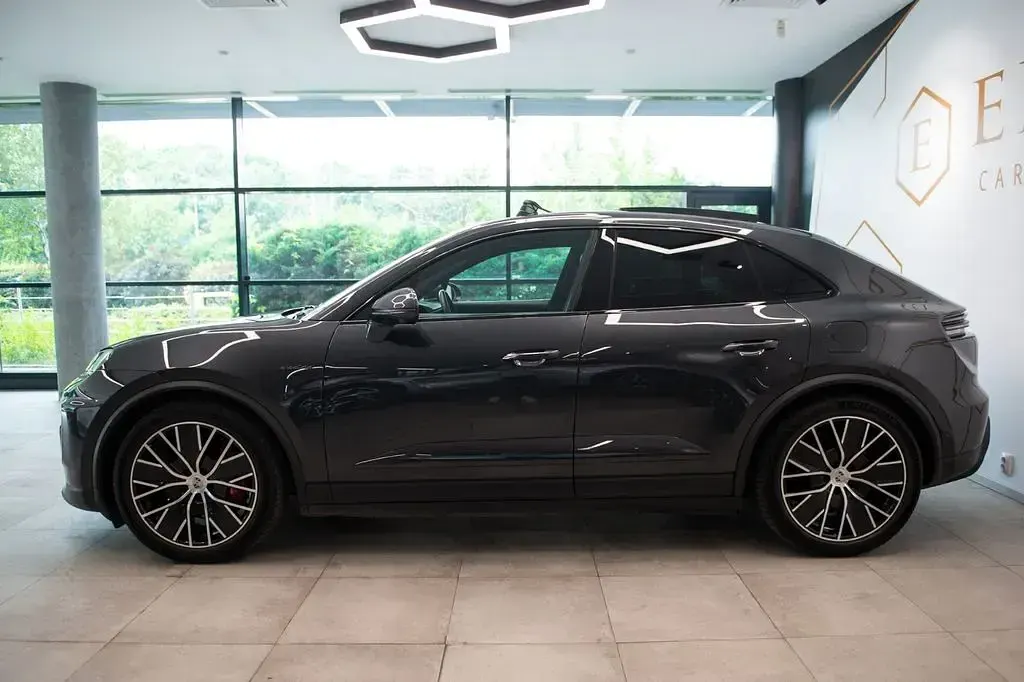 Gebraucht Porsche Macan 4 Electric 380 kW (517 PS) 2025 Grau SUV