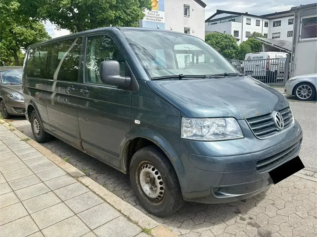 Gebraucht VW Caravelle 131 PS (96 kW) 2007 Grau Van