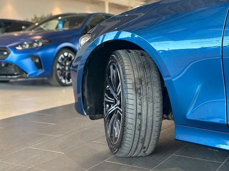 Gebraucht BMW 320 Sport Line 184 PS (135 kW) 2023 Blau Limousine