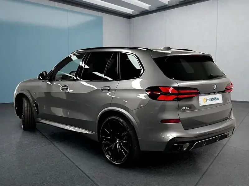 Gebraucht BMW X5 M Sport 298 PS (219 kW) 2025 Grau SUV