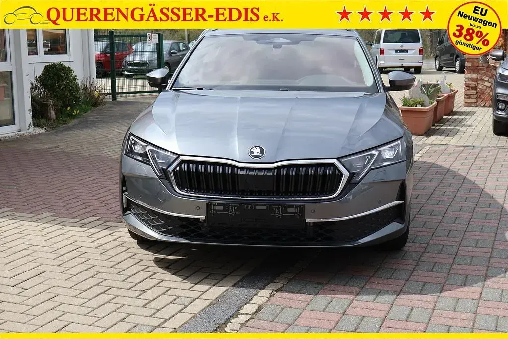 Neu Skoda Octavia Dynamic 150 PS (110 kW) 2026 Grau Limousine