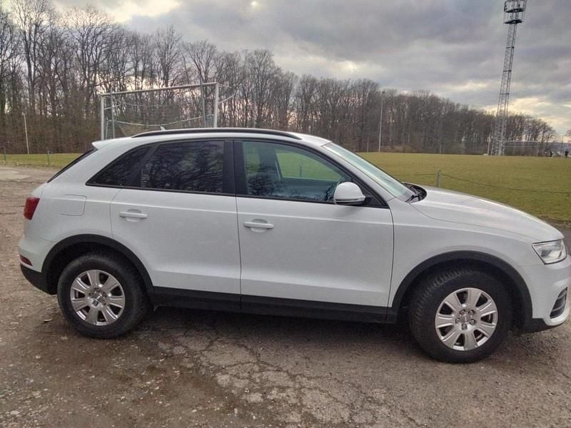 Usata Audi Q3 150 CV (110 kW) 2016 Bianco SUV