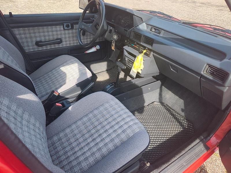 Gebraucht Toyota Corolla 79 PS (58 kW) 1985 Rot Kleinwagen