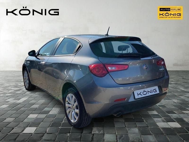 Gebraucht Alfa Romeo Giulietta 120 PS (88 kW) 2021 Grau Kleinwagen