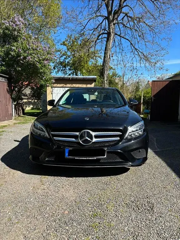 Gebraucht Mercedes C200 184 PS (135 kW) 2019 Schwarz Limousine