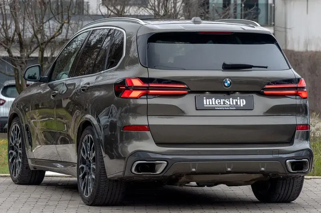 Gebraucht BMW X5 M Sport 352 PS (258 kW) 2025 Grün SUV