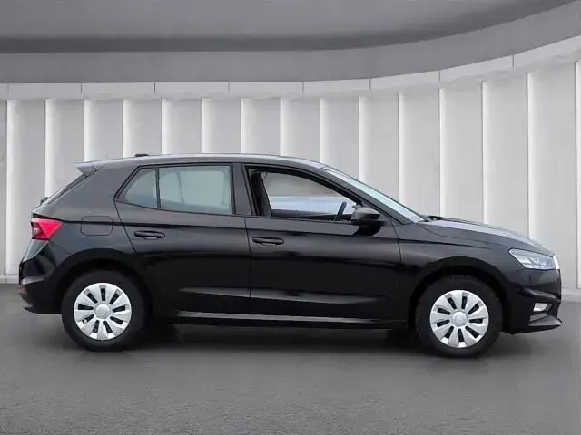 Gebraucht Skoda Fabia Essence 95 PS (69 kW) 2025 Schwarz Kleinwagen