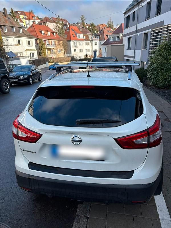 Gebraucht Nissan Qashqai Tekna 130 PS (95 kW) 2016 Weiß SUV