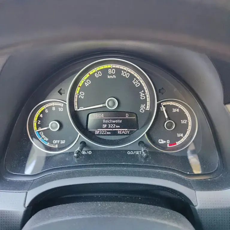 Gebraucht Skoda Citigo-e IV Ambition 61 kW (83 PS) 2020 Gelb Kleinwagen