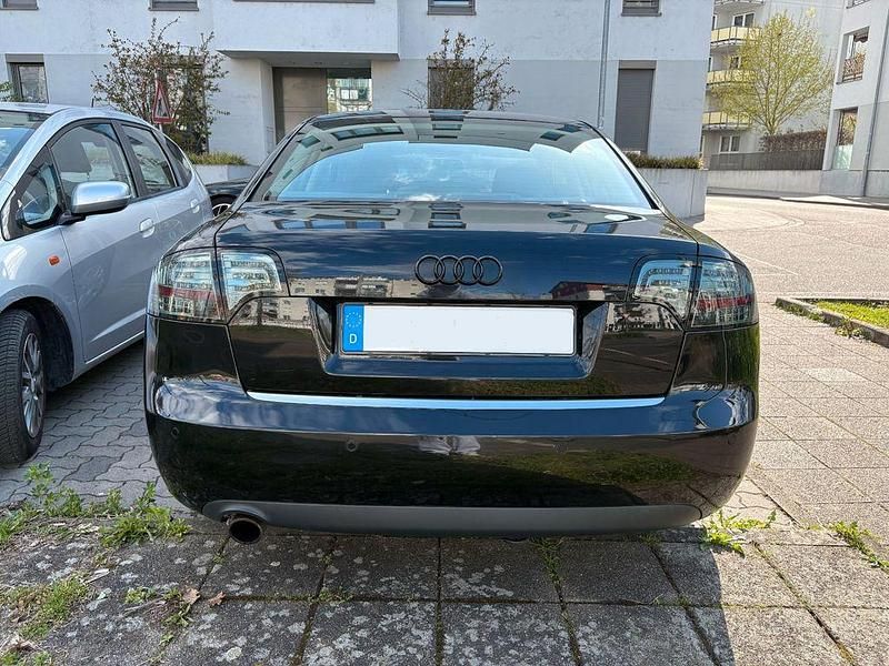 Gebraucht Audi A4 131 PS (96 kW) 2005 Schwarz Limousine