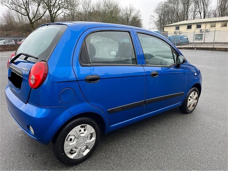 Gebraucht Chevrolet Matiz 52 PS (38 kW) 2009 Blau Kleinwagen