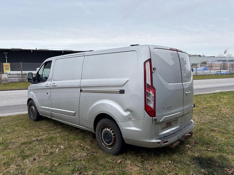 Gebraucht Ford Transit Custom 155 PS (114 kW) 2014 Silber Van