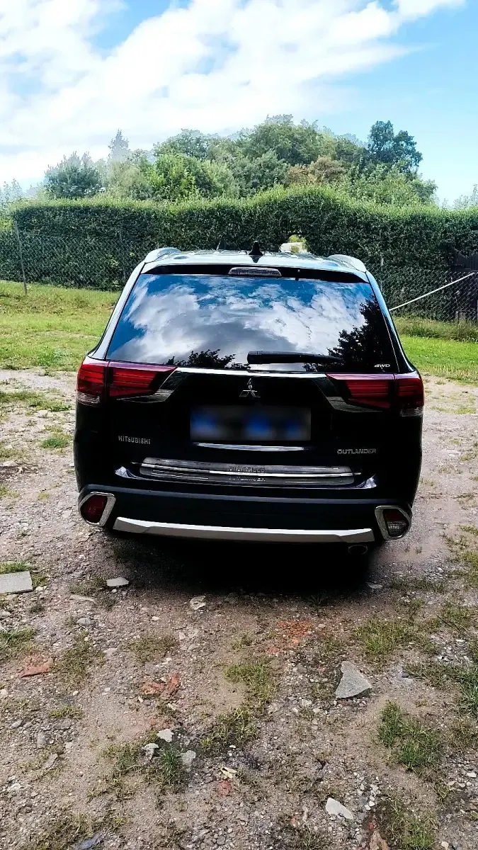 Gebraucht Mitsubishi Outlander 150 PS (110 kW) 2017 Schwarz SUV