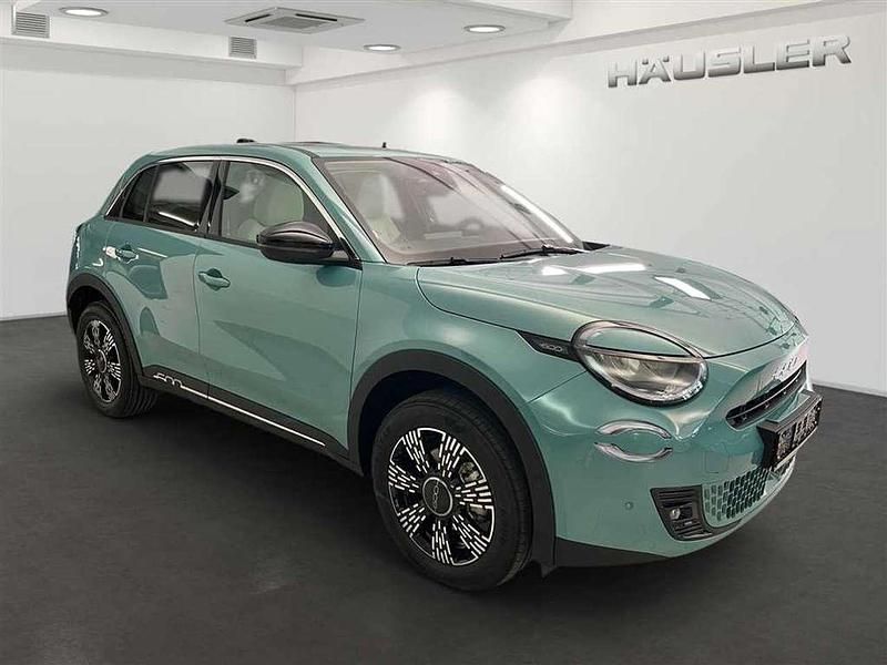 Cielo blau Gebraucht 2024 Fiat 600 SUV | 24.890 € (Fairer Preis) - Bild 1/1