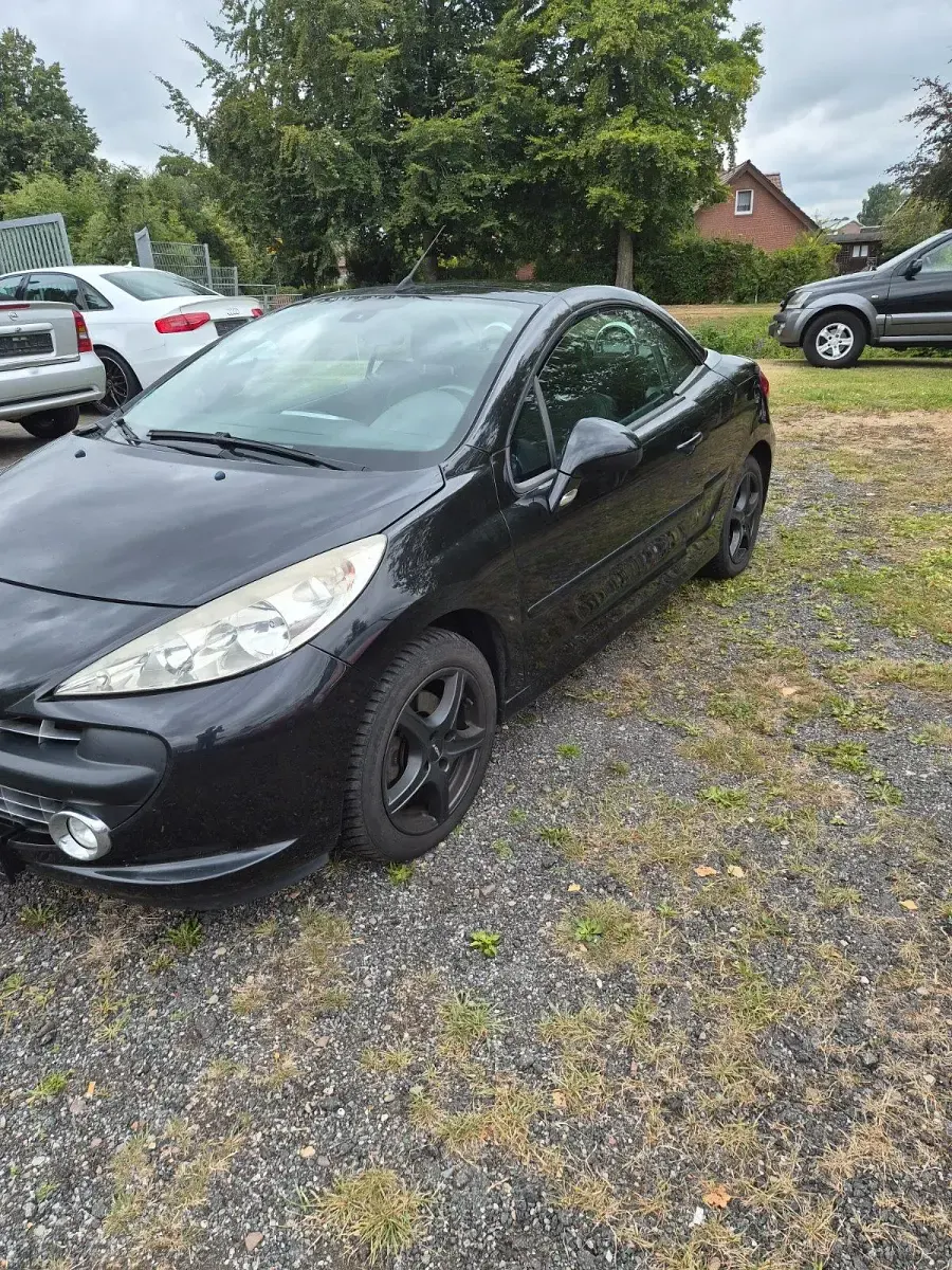 Gebraucht Peugeot 207 CC 120 PS (88 kW) 2009 Schwarz Cabrio