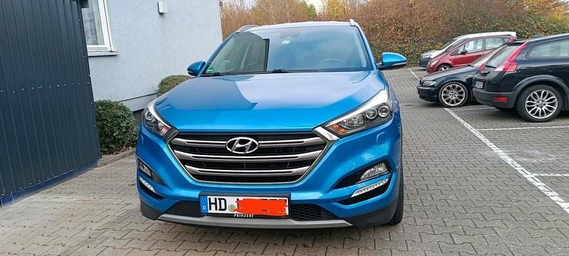 Blau Gebraucht 2017 Hyundai Tucson SUV | 16.200 € (Fairer Preis) - Bild 1/4
