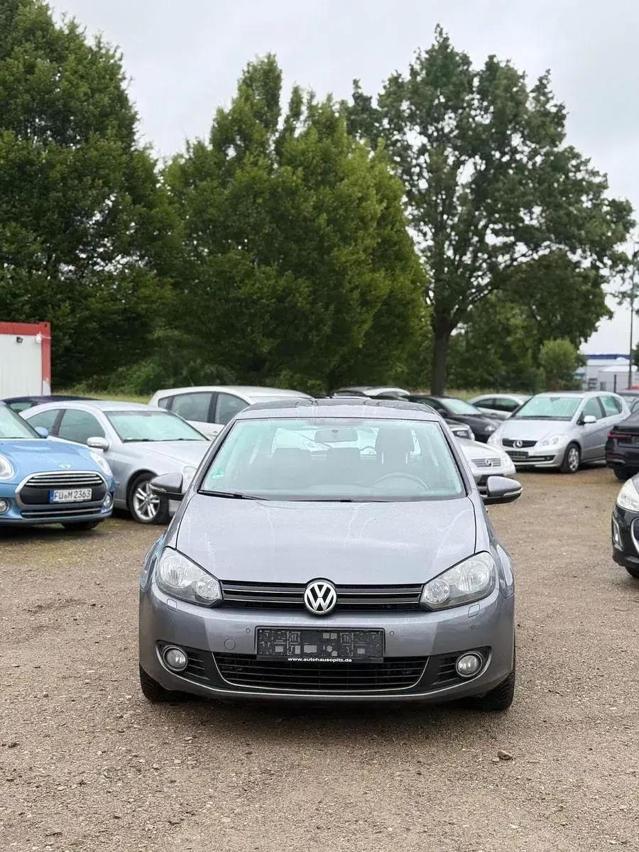 Gebraucht VW Golf VII Highline 122 PS (89 kW) 2012 Grau Limousine