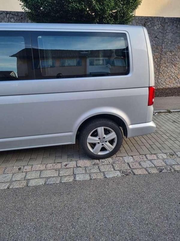 Gebraucht VW T5 Comfortline 179 PS (131 kW) 2014 Silber Van