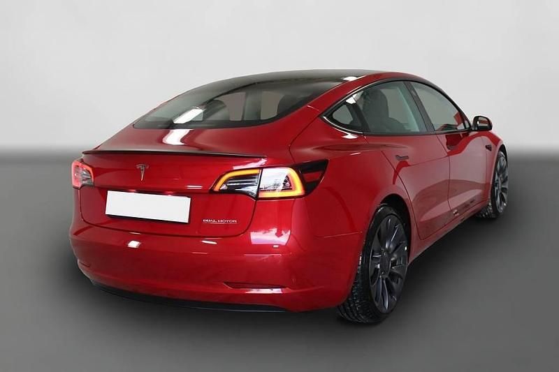 Gebraucht Tesla Model 3 392 kW (534 PS) 2022 Rot Limousine