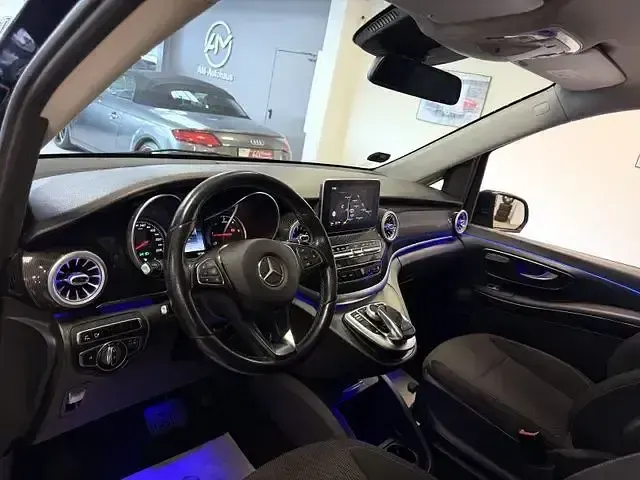 Gebraucht Mercedes V250 190 PS (139 kW) 2015 Blau Van / Kleinbus