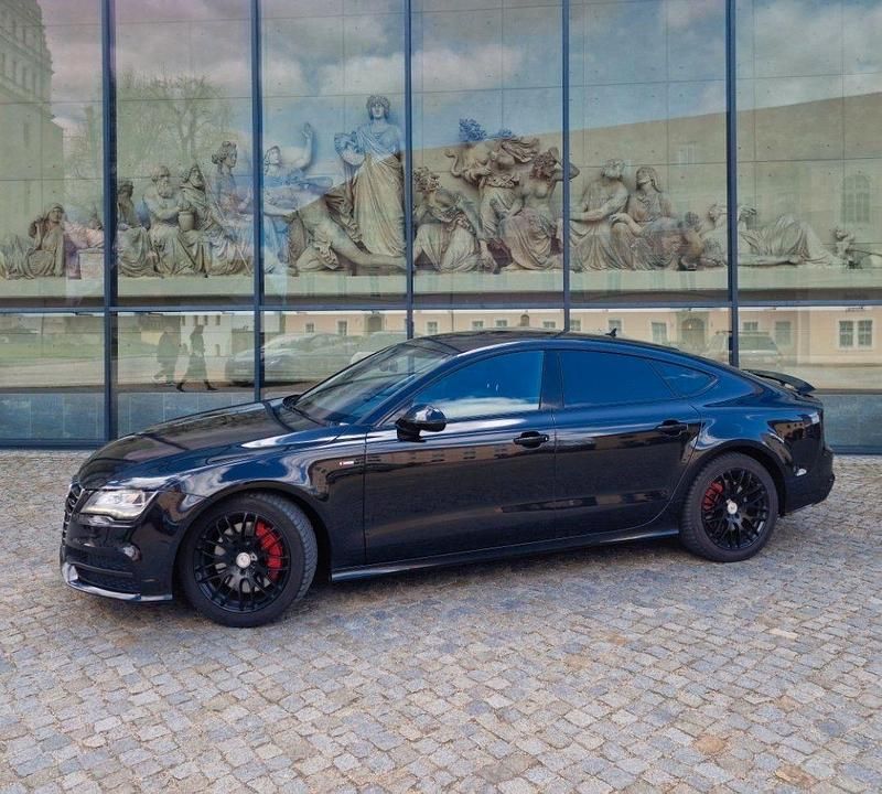 Second-hand Audi A7 S-Line 299 CP (219 kW) 2011 Negru Hatchback