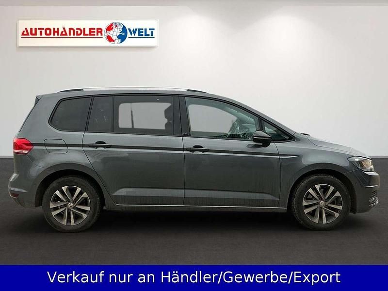 Gebraucht VW Touran IQ Drive 150 PS (110 kW) 2019 Grau Van / Kleinbus