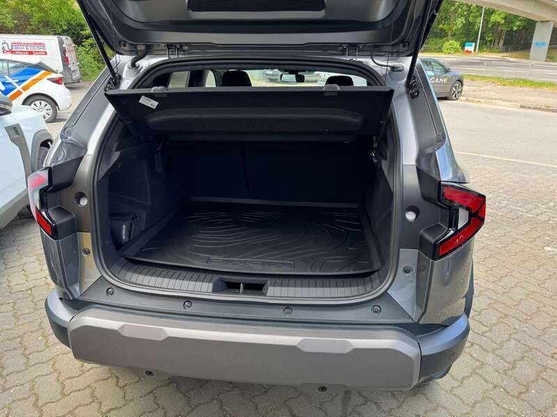 Neu Dacia Duster Journey 131 PS (96 kW) 2025 Dolomitgrau SUV
