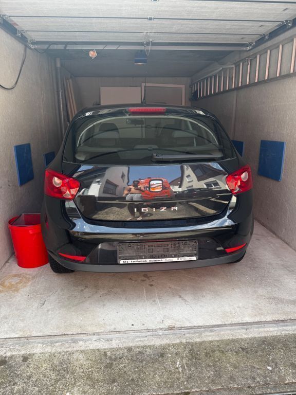 Schwarz Gebraucht 2011 Seat Ibiza Reference Limousine | 3.600 € (Guter Preis) - Bild 1/4