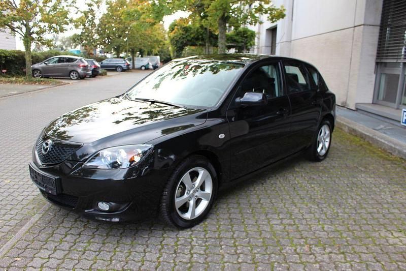 Schwarz Gebraucht 2005 Mazda 3 Active Limousine | 5.900 € - Bild 1/4