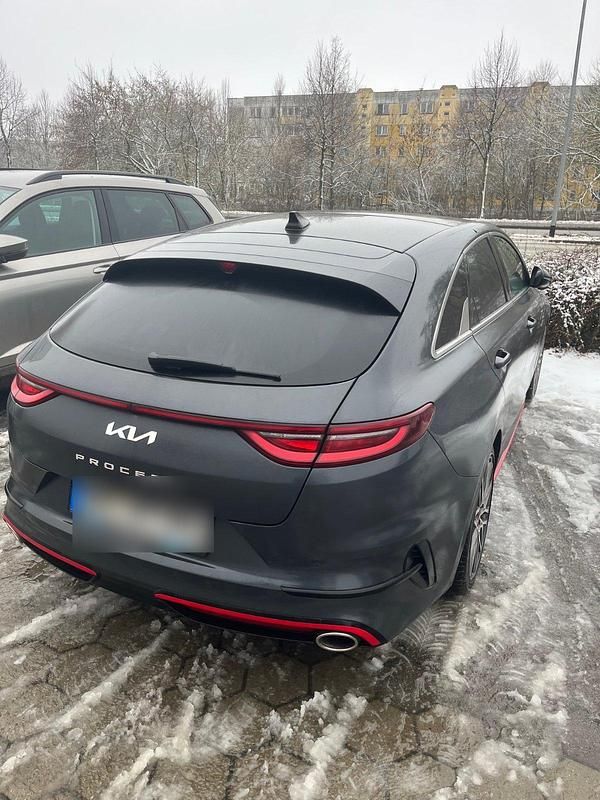 Gebraucht Kia ProCeed GT 204 PS (150 kW) 2022 Grau Kombi